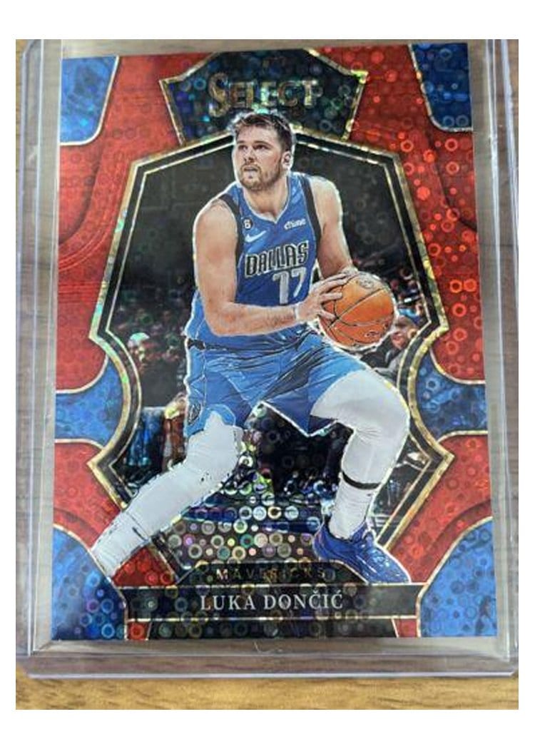 2022 Panini Select Luka Doncic #51 card