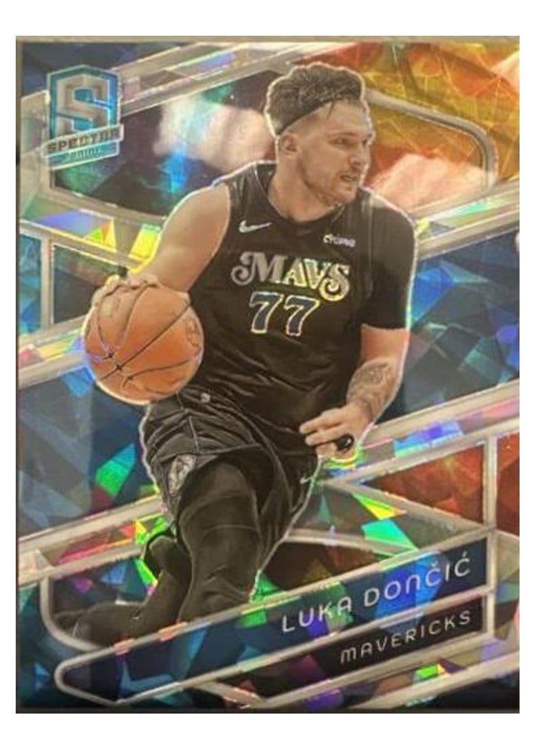 2023-24 Panini Spectra Base Set Luka Doncic #190 card