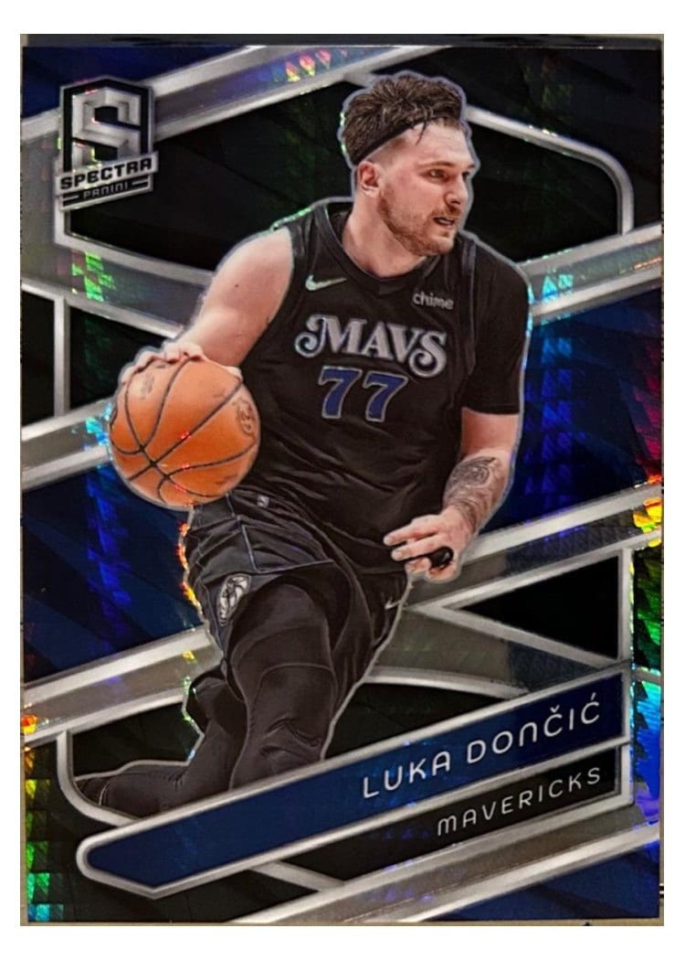 2023-24 Panini Spectra Base Set Luka Doncic #23 card
