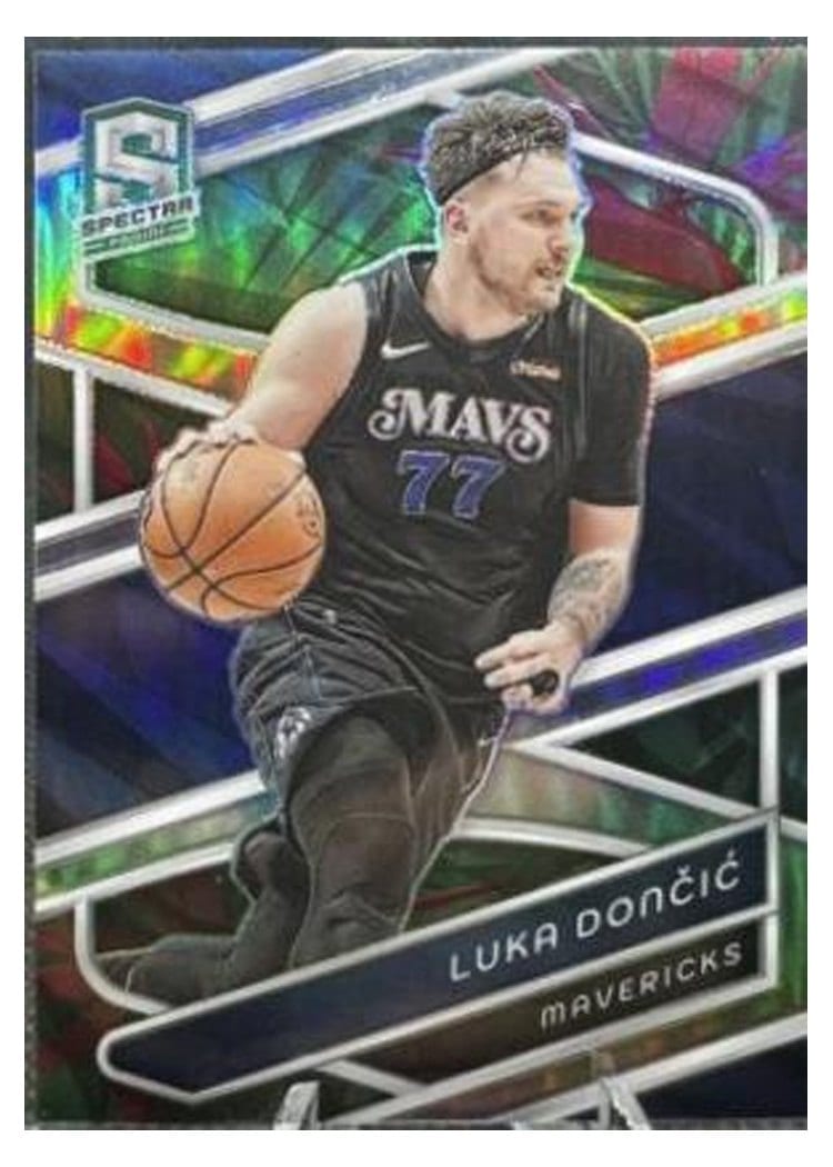 2023-24 Panini Spectra Base Set Luka Doncic #23 card