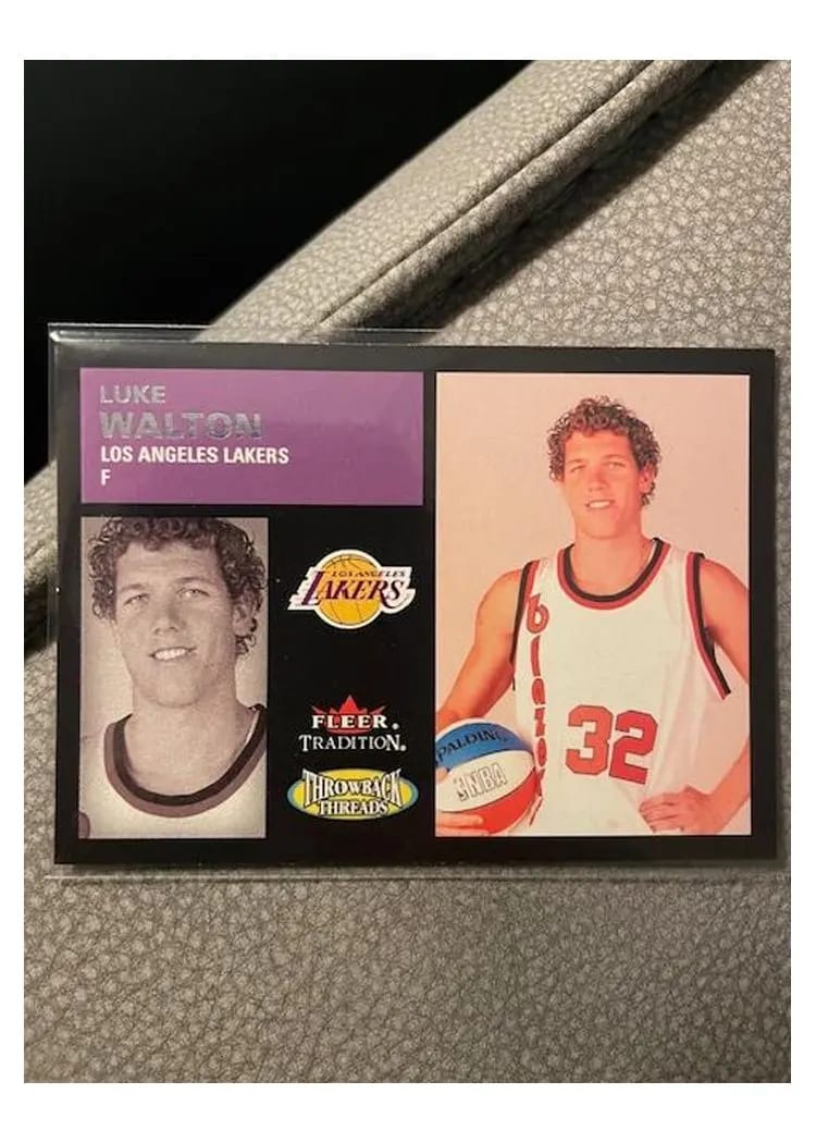 2003 Fleer Tradition Throwback Threads Luke Walton #2 card