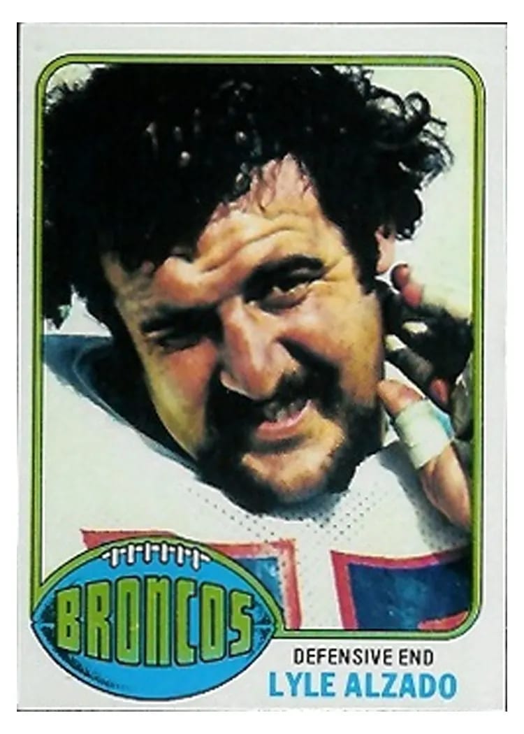 1976 Topps Lyle Alzado #217 card