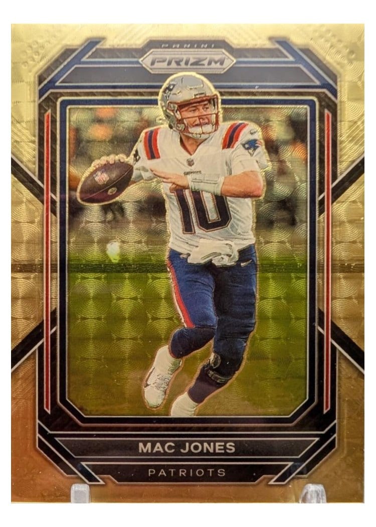 2022 Panini Prizm Base Set Mac Jones #197 card