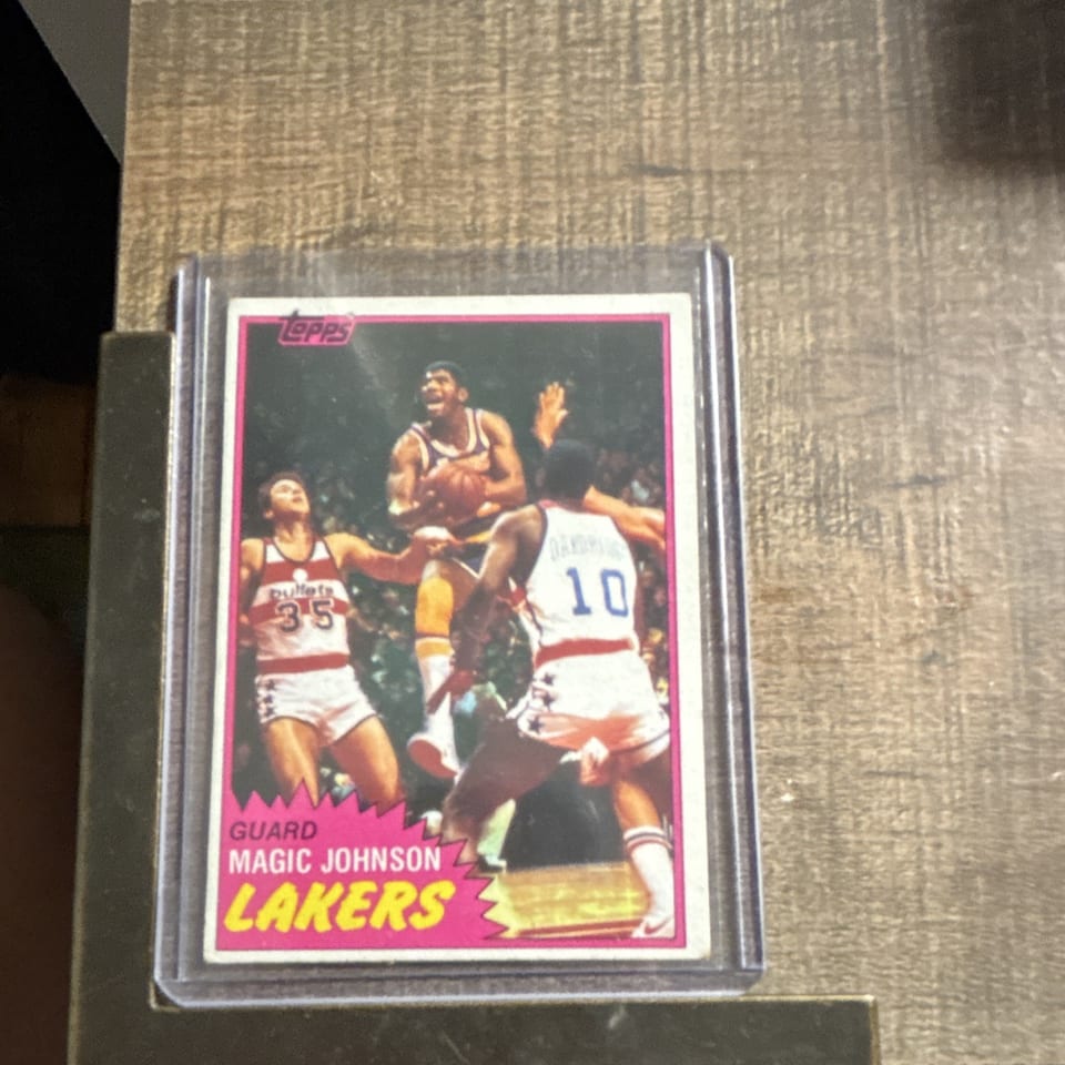 1981 Topps Magic Johnson #21 card