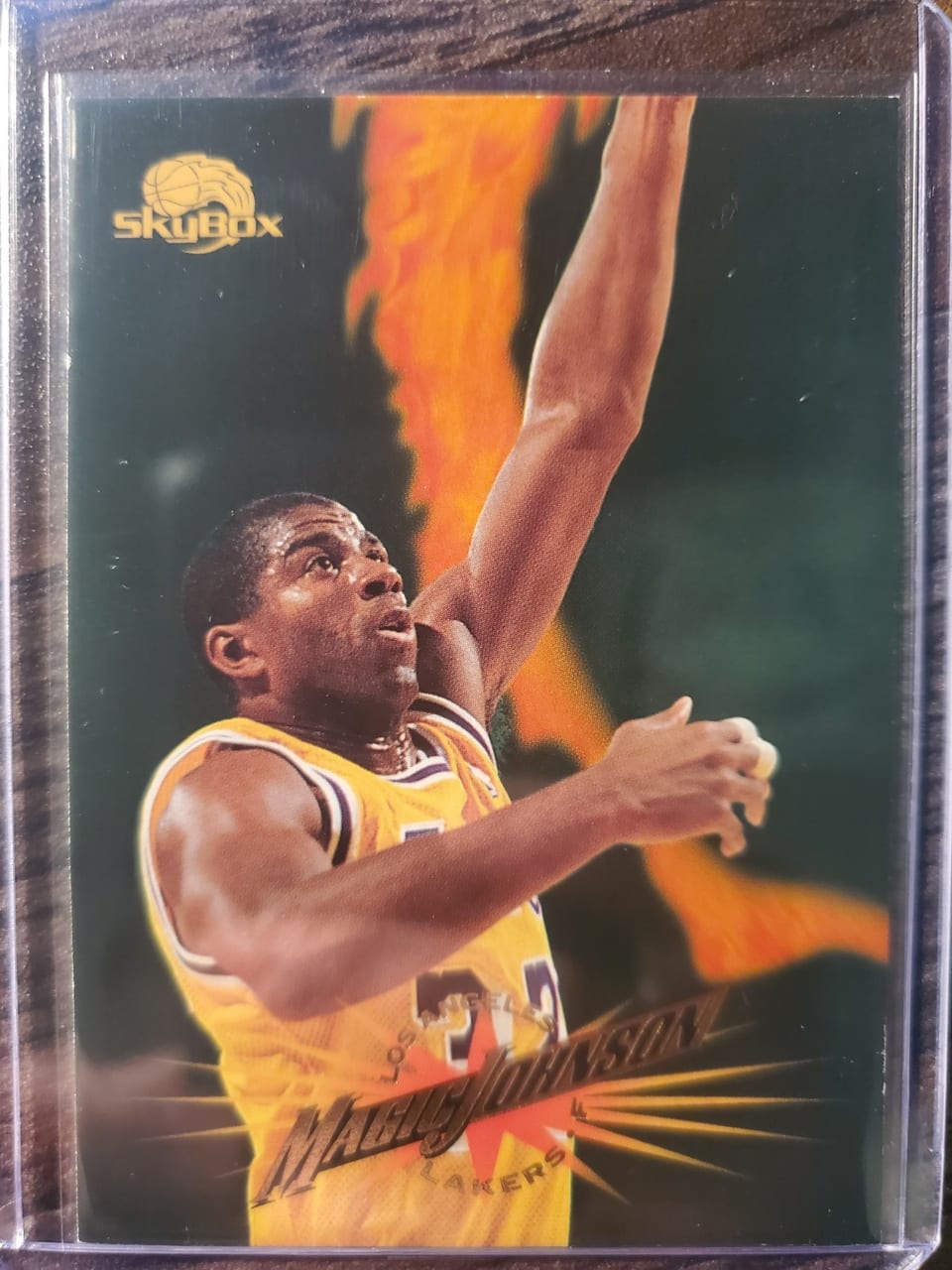1995 Skybox Premium Magic Johnson #301 card
