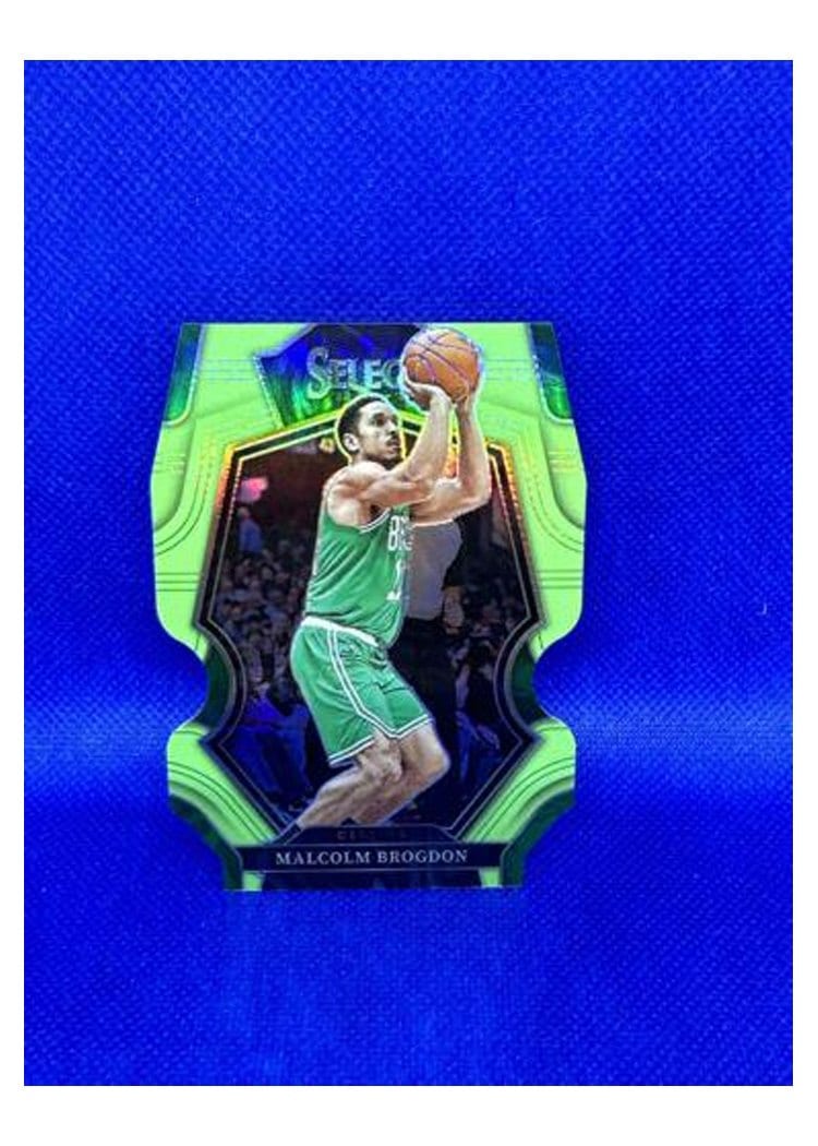 2022-23 Panini Select Base Set Malcolm Brogdon #111 card