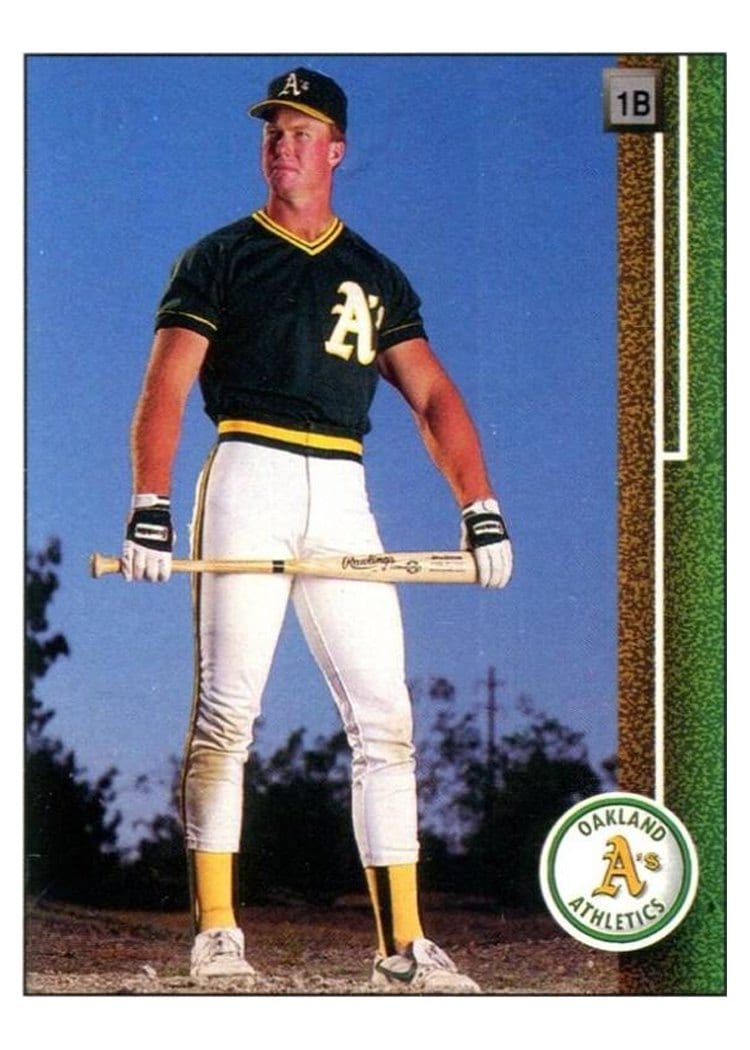 1989 Upper Deck Base Set Mark McGwire #300 card