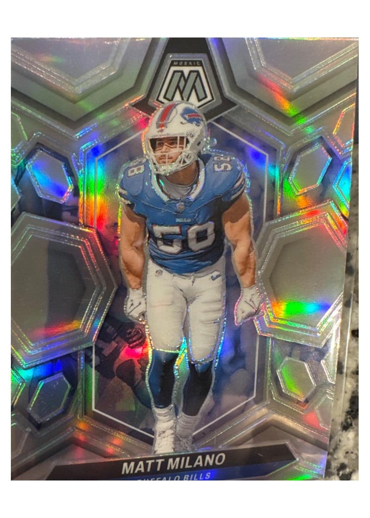 2024 Panini Mosaic Base Set Matt Milano #27 card