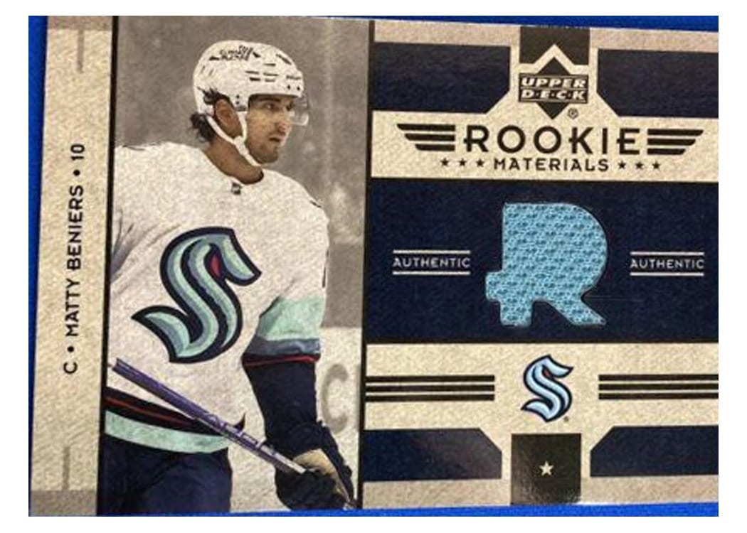 2022-23 Upper Deck Rookie Materials Retro Matty Beniers #RT-BE card