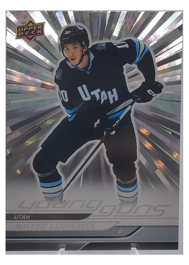 2024-25 Upper Deck Base Set Maveric Lamoureux #487 card
