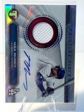 2024 Topps Pristine Pieces Autograph Relic Max Muncy #PPAR-MM card