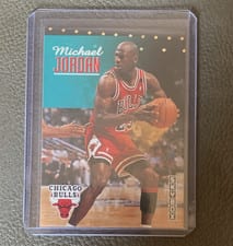 1992-93 SkyBox Base Set Michael Jordan #31 card