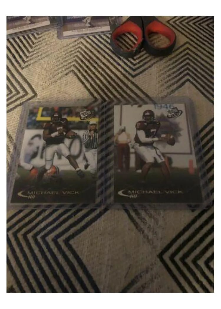 2001 Press Pass Michael Vick Gold #3 card