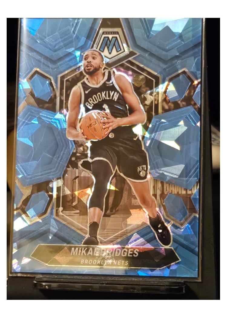 2023-24 Panini Mosaic Base Set Mikal Bridges #156 card