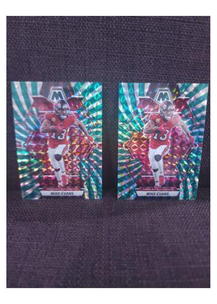 2023 Panini Mosaic Base Set Mike Evans #227 card
