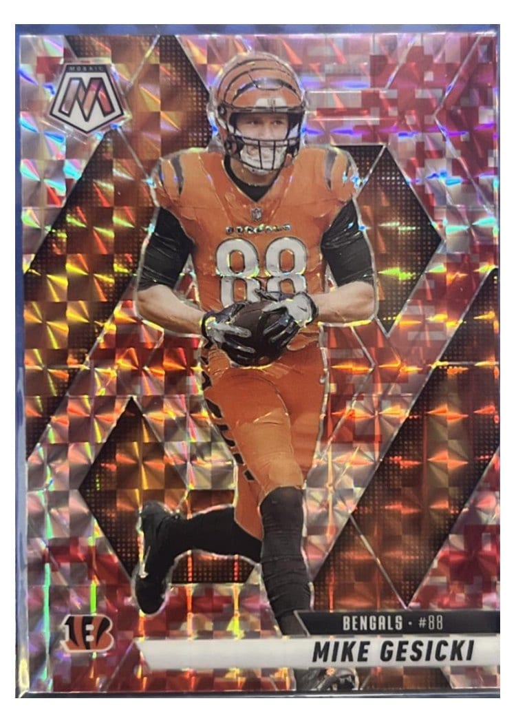 2025 Panini Mosaic Base Set Mike Gesicki #36 card