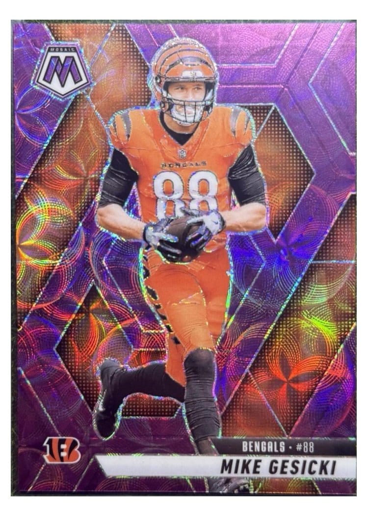 2025 Panini Mosaic Base Set Mike Gesicki #36 card