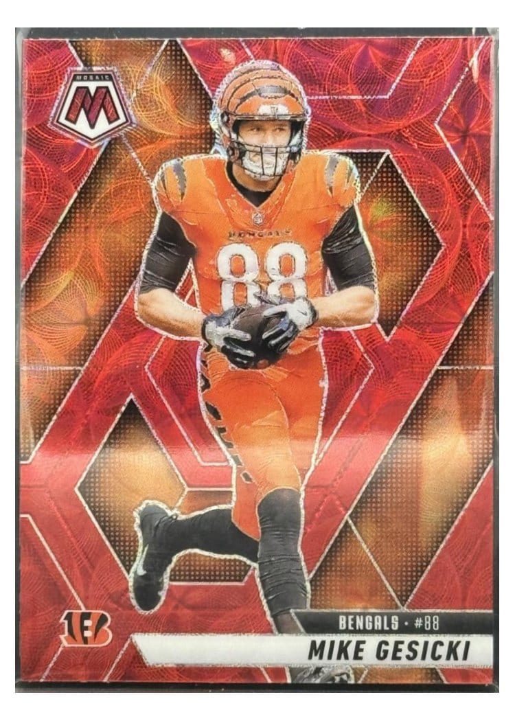 2025 Panini Mosaic Base Set Mike Gesicki #36 card