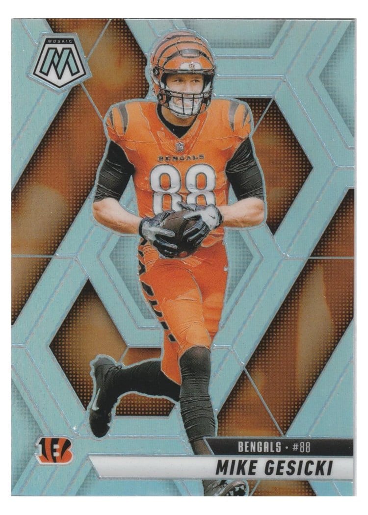 2025 Panini Mosaic Base Set Mike Gesicki #36 card