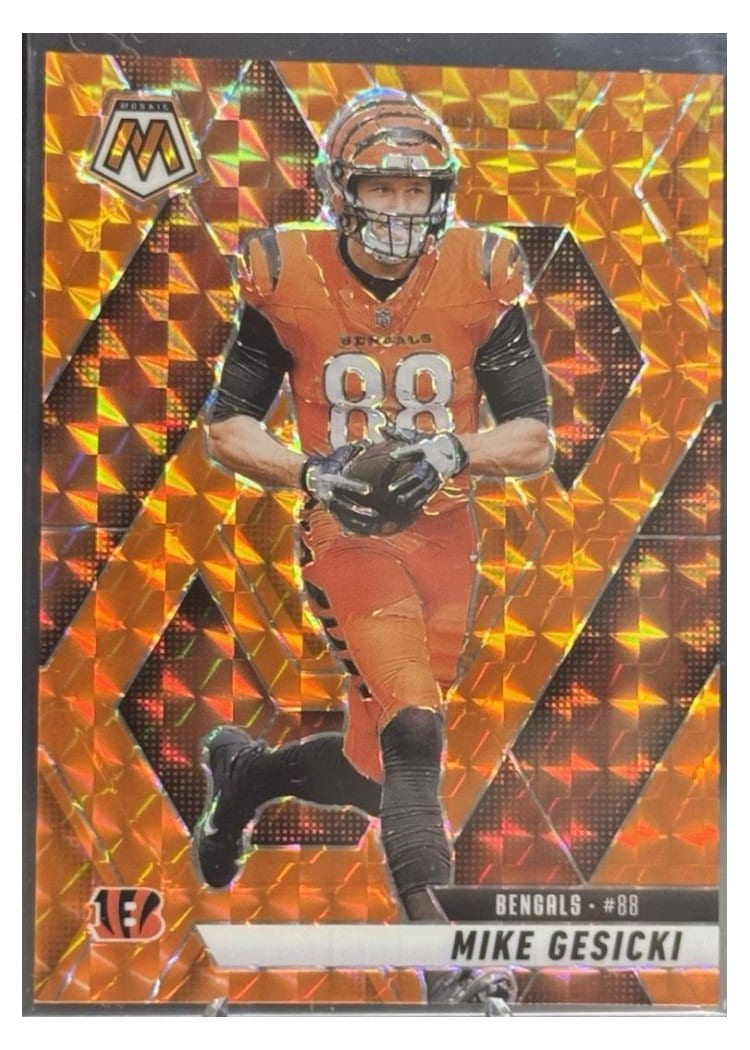 2025 Panini Mosaic Base Set Mike Gesicki #36 card