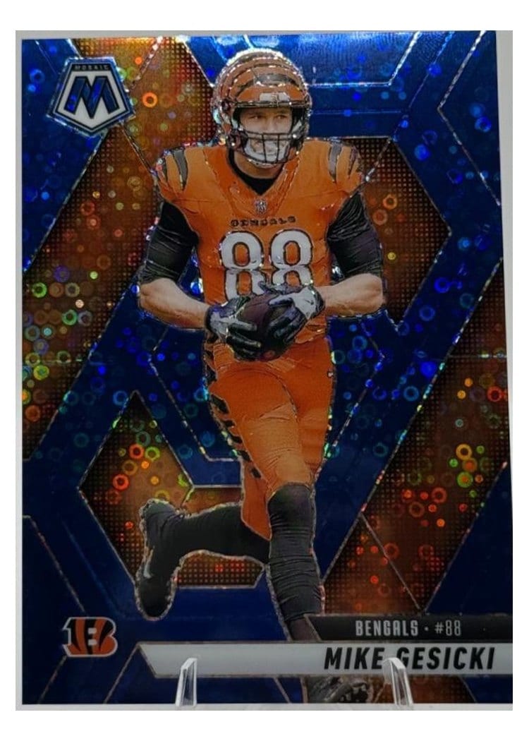 2025 Panini Mosaic Base Set Mike Gesicki #36 card