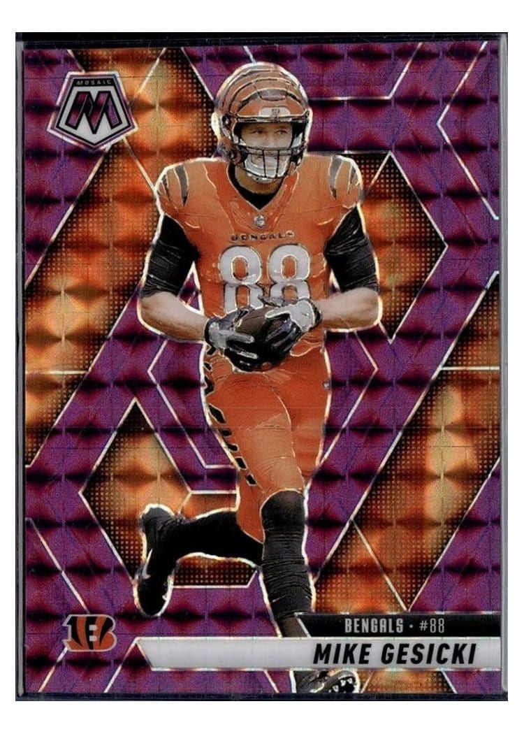2025 Panini Mosaic Base Set Mike Gesicki #36 card