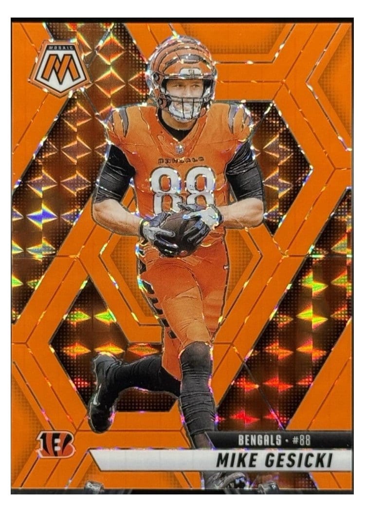 2025 Panini Mosaic Base Set Mike Gesicki #36 card