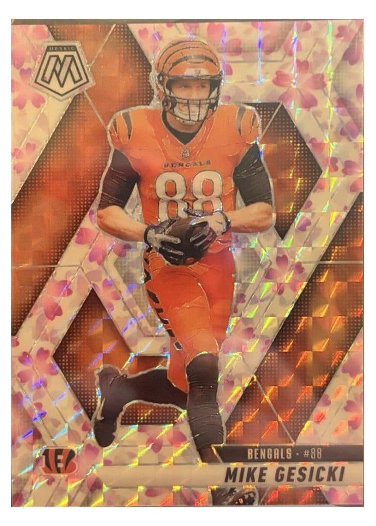 2025 Panini Mosaic Base Set Mike Gesicki #36 card