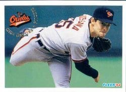 1994 Fleer Base Set Mike Mussina #12 card