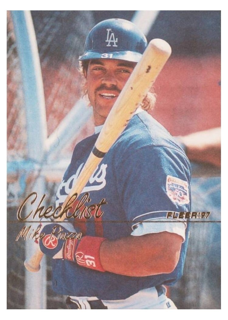 1997 Fleer Base Set Mike Piazza #734 card