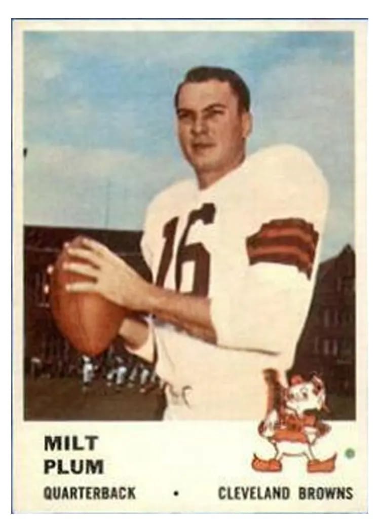 1961 Fleer Milt Plum #10 card