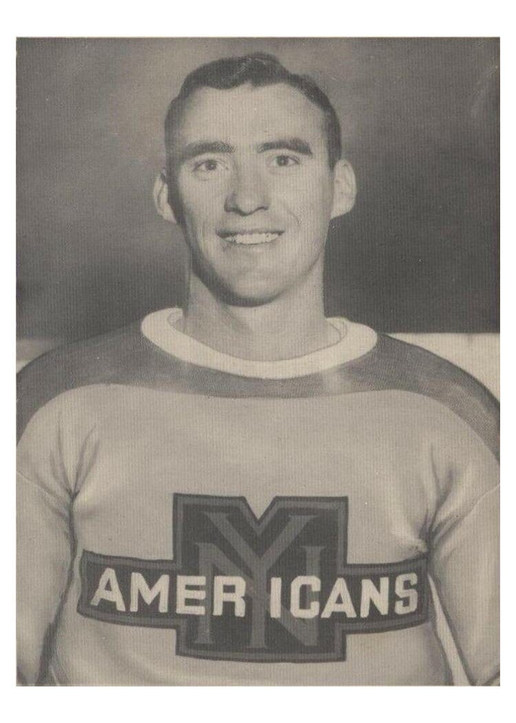 1939 O-Pee-Chee V301-1 Murray Armstrong #19 card