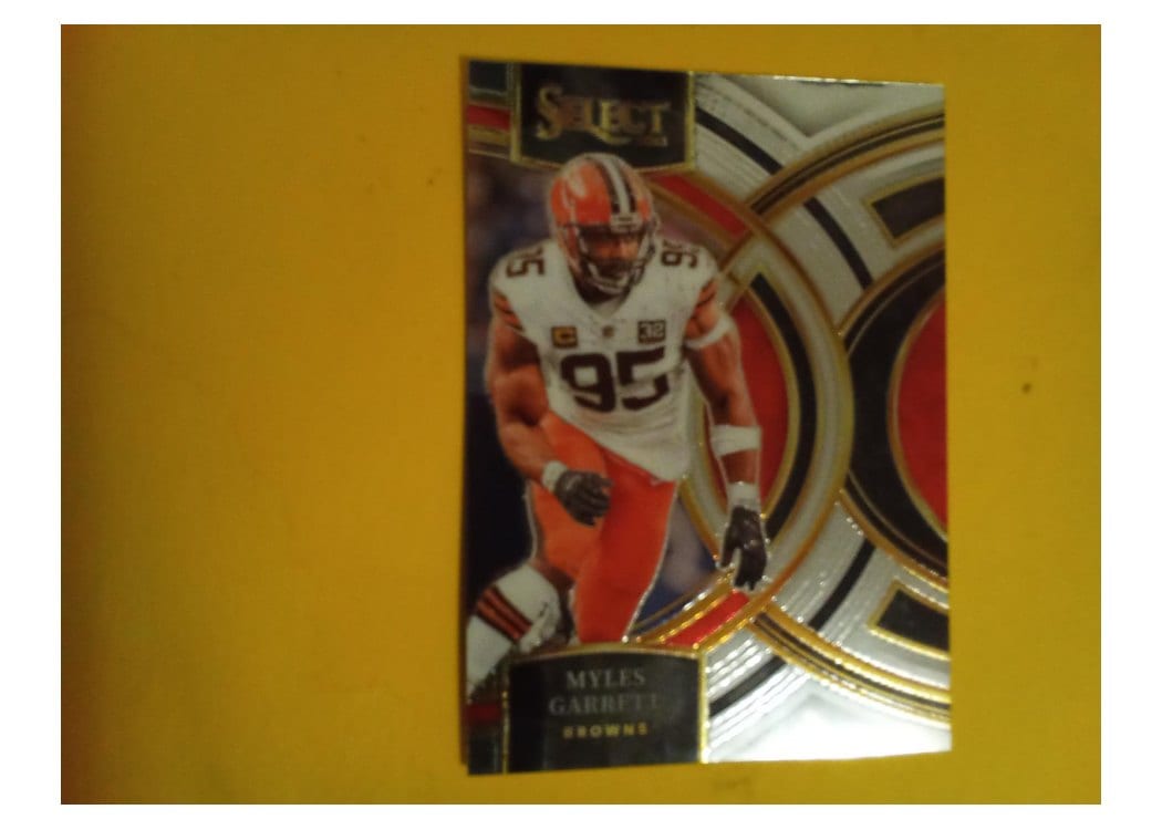 2023 Panini Select Base Set Myles Garrett #152 card