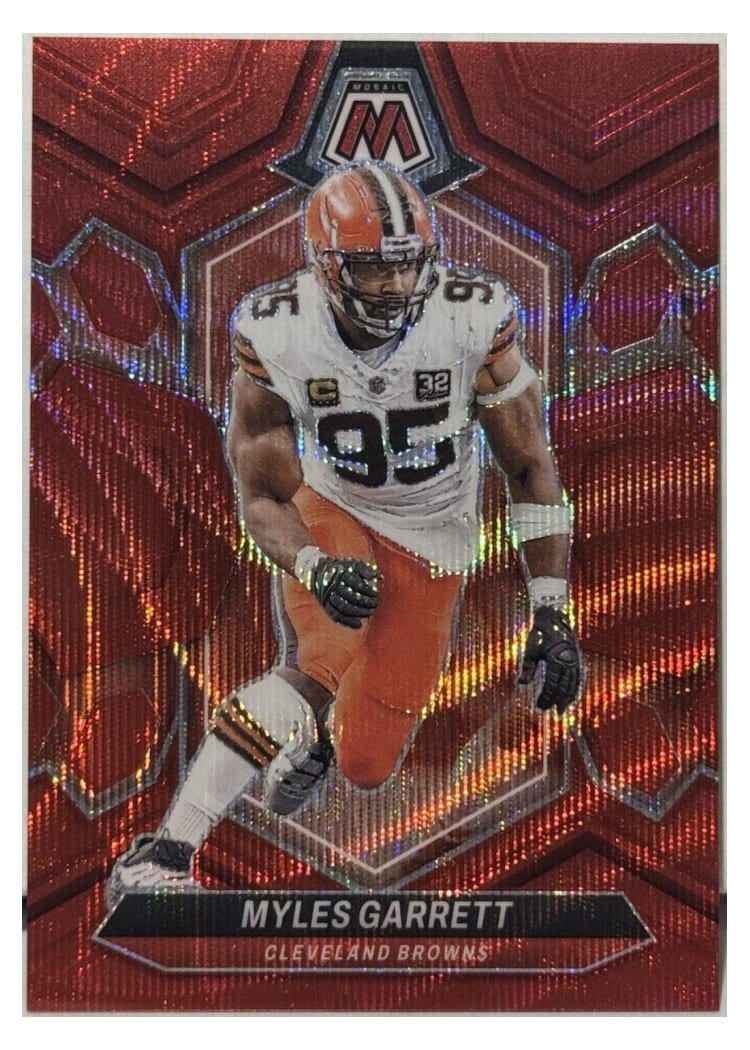 2024 Panini Mosaic Base Set Myles Garrett Red Wave #55 card