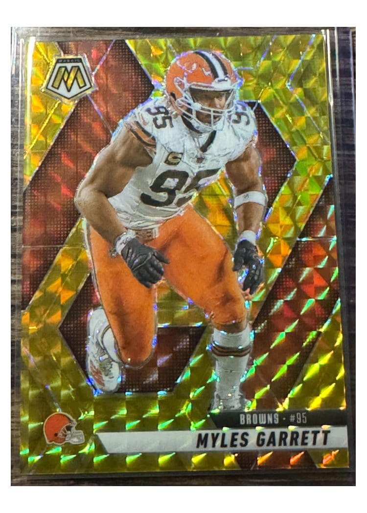 2025 Panini Mosaic Base Set Myles Garrett #181 card
