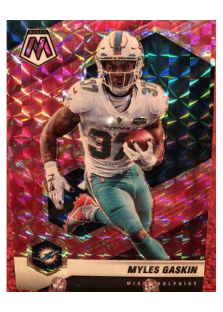 2021 Panini Mosaic Base Set Myles Gaskin Camo Pink Mosaic #125 card