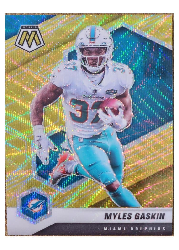 2021 Panini Mosaic Base Set Myles Gaskin #125 card