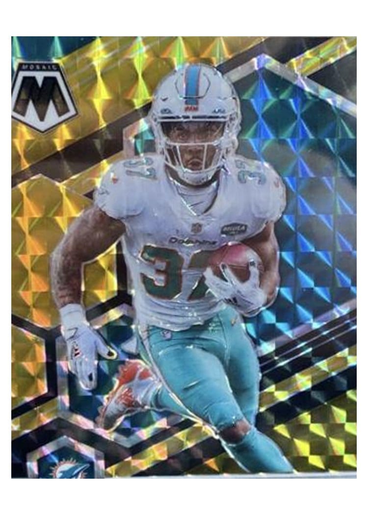 2021 Panini Mosaic Base Set Myles Gaskin #125 card