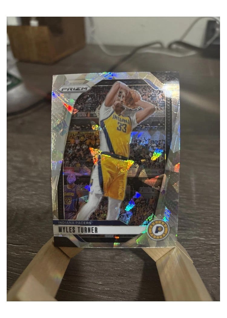 2024-25 Panini Prizm Base Set Myles Turner #115 card