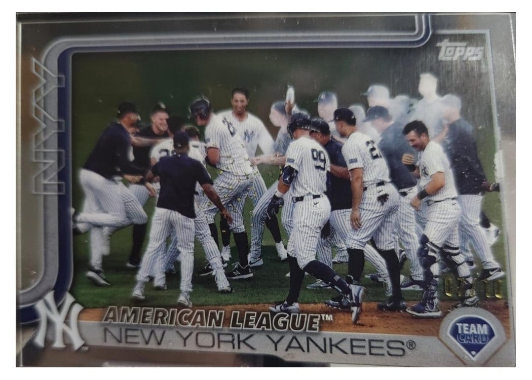 2025 Topps Base Set New York Yankees #123 card
