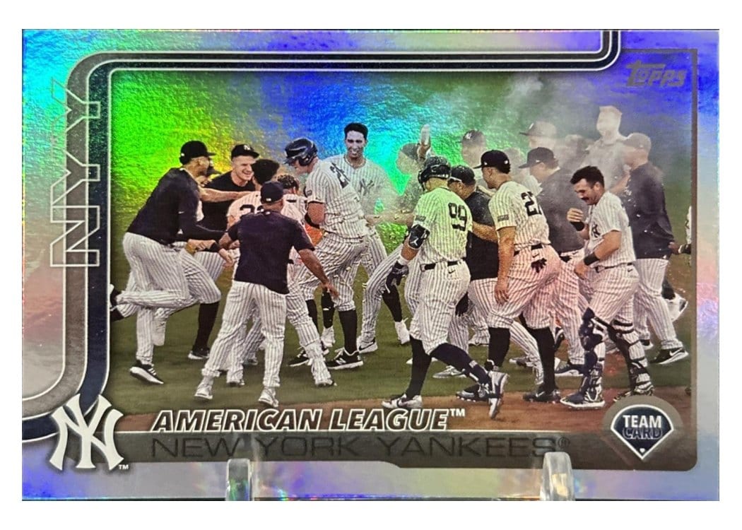2025 Topps Base Set New York Yankees #123 card