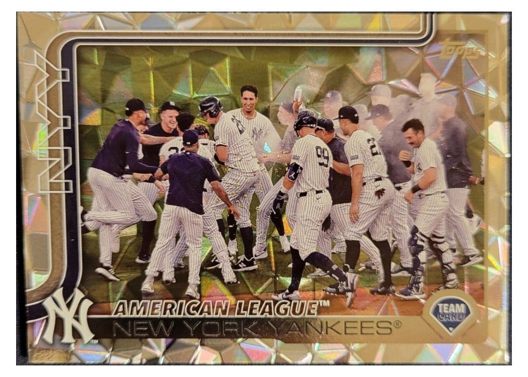 2025 Topps Base Set New York Yankees #123 card