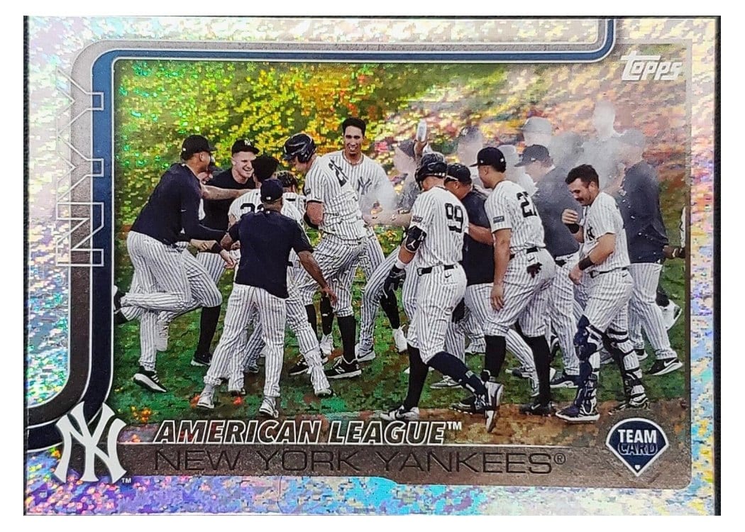 2025 Topps Base Set New York Yankees #123 card