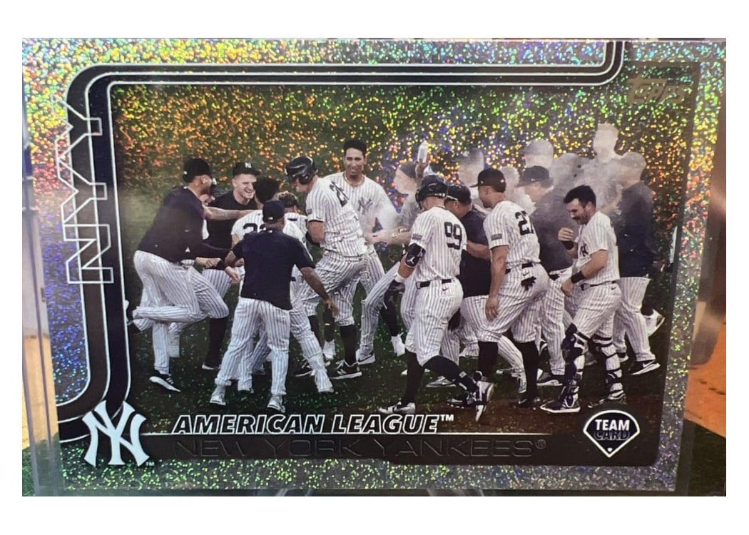 2025 Topps Base Set New York Yankees #123 card