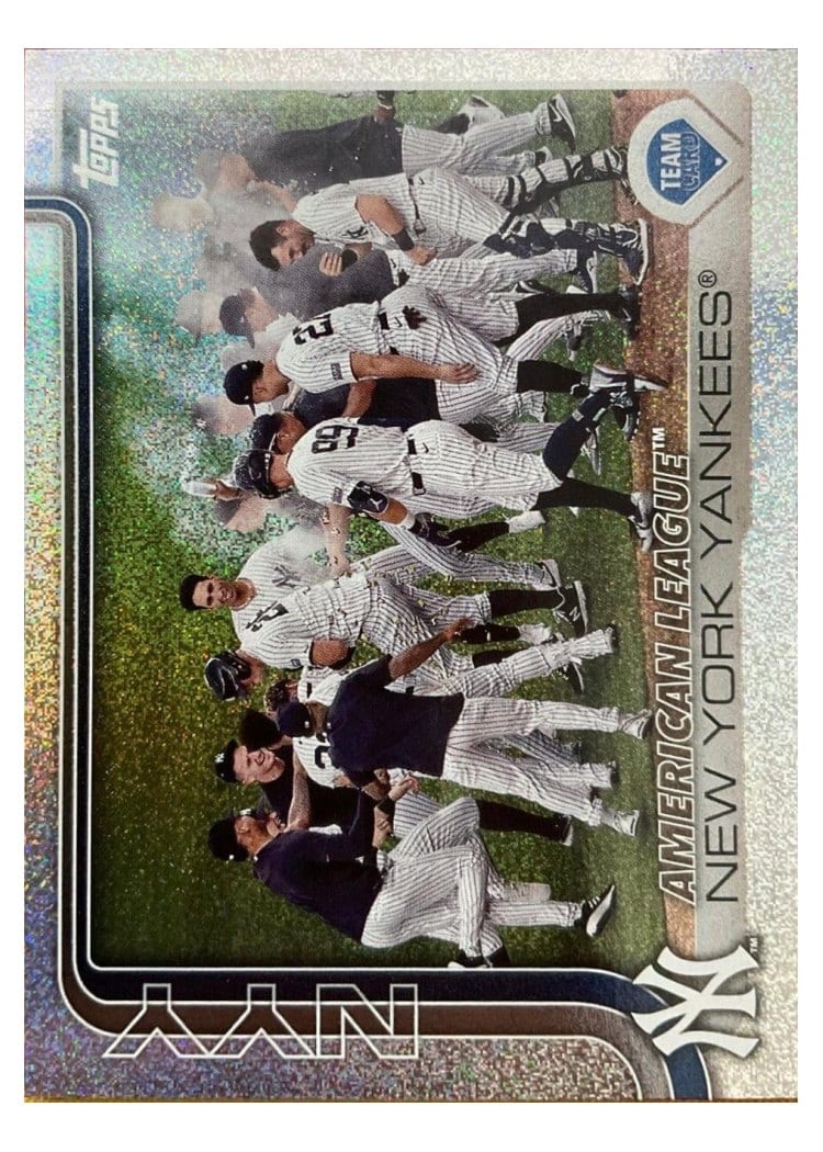 2025 Topps Base Set New York Yankees #123 card