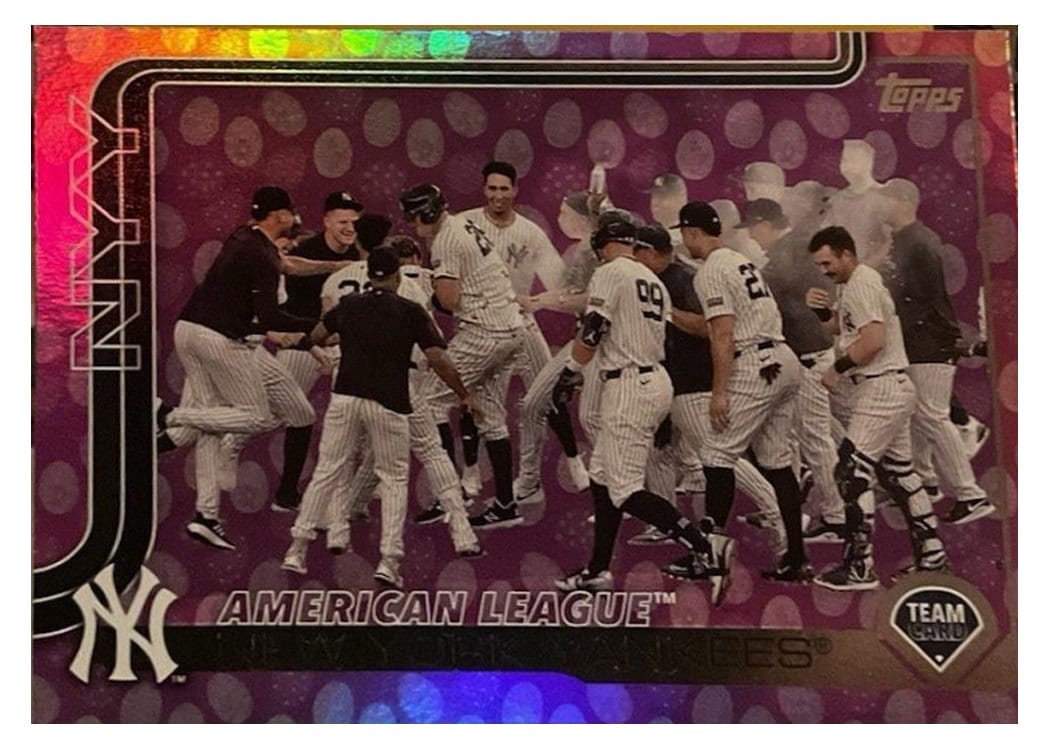 2025 Topps Base Set New York Yankees #123 card