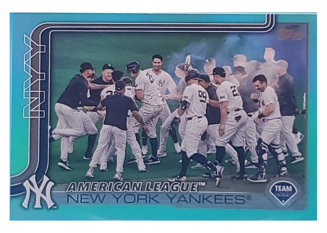 2025 Topps Base Set New York Yankees #123 card