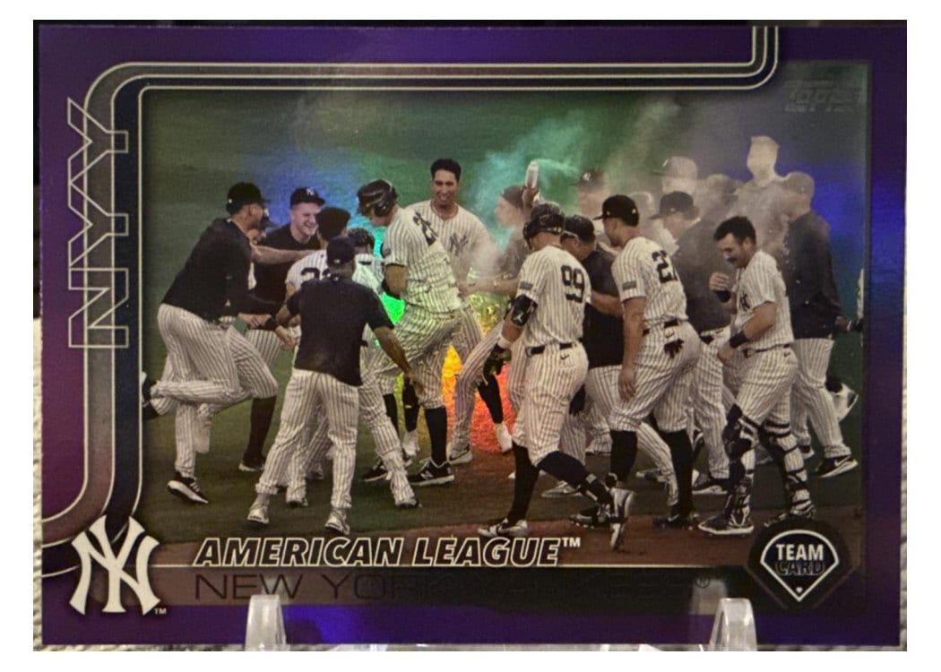 2025 Topps Base Set New York Yankees #123 card