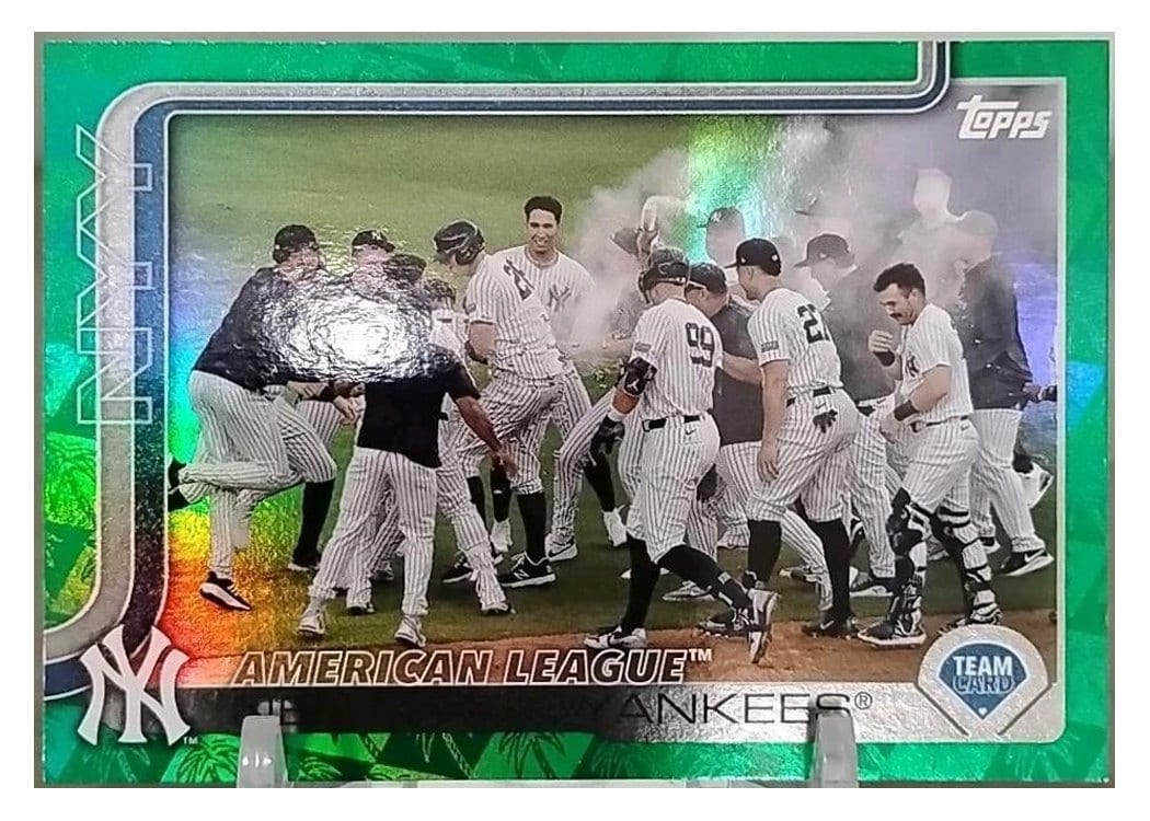 2025 Topps Base Set New York Yankees #123 card