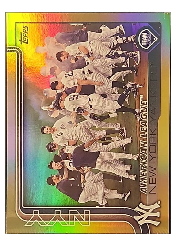 2025 Topps Base Set New York Yankees #123 card